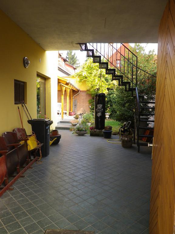 אגר Kiralyszeke Apartman מראה חיצוני תמונה
